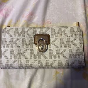 MK wallet